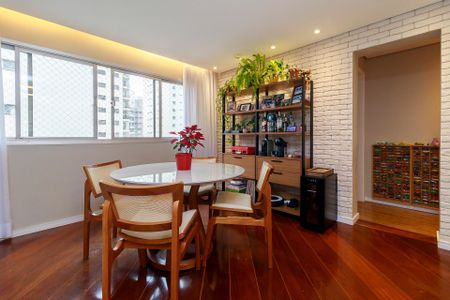 Apartamento à venda com 99m², 3 quartos e 2 vagasSala