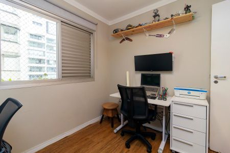 Apartamento à venda com 99m², 3 quartos e 2 vagasQuarto 2