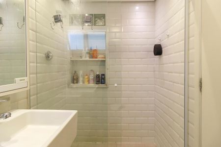 Apartamento à venda com 99m², 3 quartos e 2 vagasSuíte - Banheiro