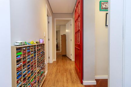 Apartamento à venda com 99m², 3 quartos e 2 vagasCorredor