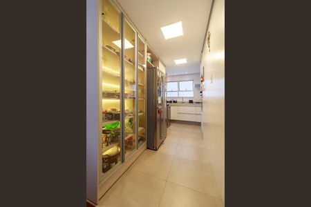 Apartamento à venda com 99m², 3 quartos e 2 vagasCozinha