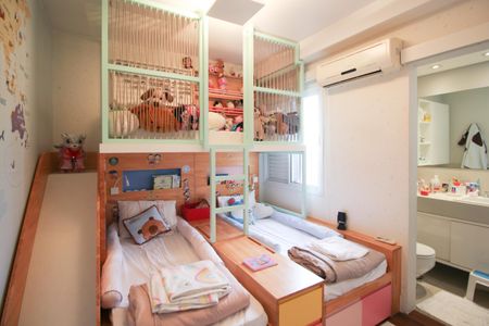 Apartamento à venda com 137m², 2 quartos e 2 vagasSuíte 2 