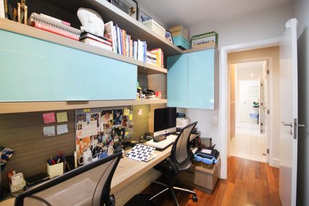 Apartamento à venda com 137m², 2 quartos e 2 vagasQuarto - Escritório 