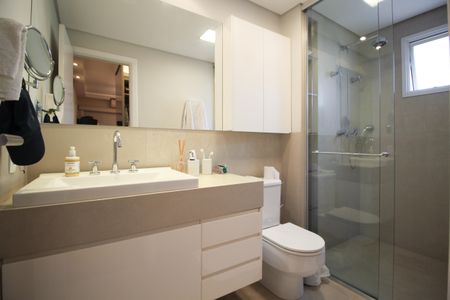 Apartamento à venda com 137m², 2 quartos e 2 vagasBanheiro 2 da Suíte 1 