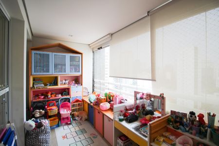 Apartamento à venda com 137m², 2 quartos e 2 vagasVaranda