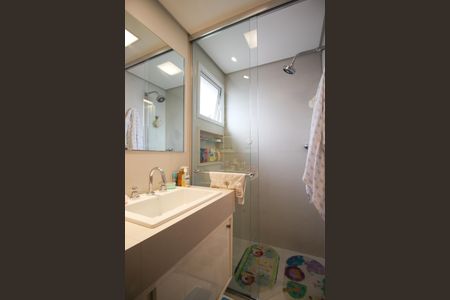 Apartamento à venda com 137m², 2 quartos e 2 vagasBanheiro da Suíte 2 