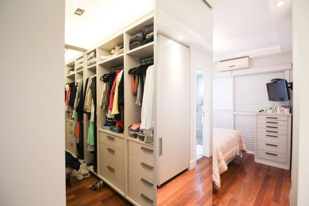 Apartamento à venda com 137m², 2 quartos e 2 vagasSuíte 1 