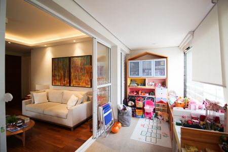 Apartamento à venda com 137m², 2 quartos e 2 vagasVaranda