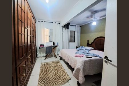 Casa à venda com 275m², 5 quartos e 4 vagas