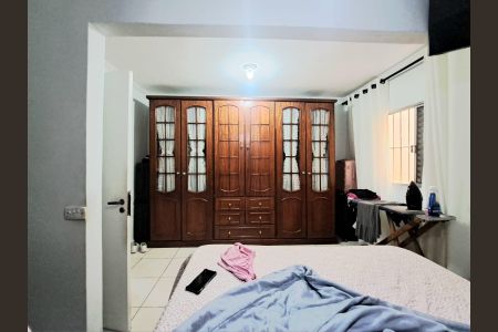 Casa para alugar com 5 quartos, 275m² em Veloso, Osasco