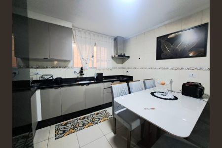 Casa à venda com 275m², 5 quartos e 4 vagas