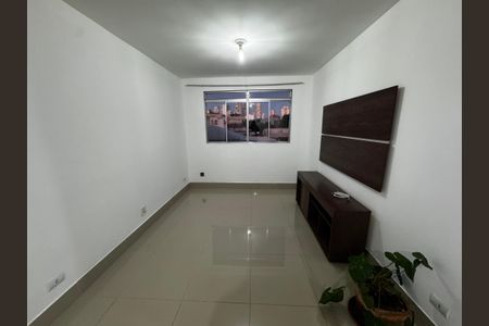 Sala de apartamento para alugar com 2 quartos, 75m² em Santo Amaro, São Paulo