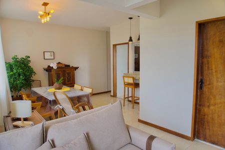 Apartamento à venda com 88m², 3 quartos e 1 vaga Apartamento à venda com 88m², 3 quartos e 1 vagaSala