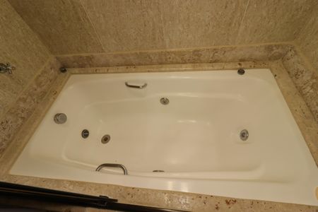 Apartamento à venda com 159m², 3 quartos e 3 vagasBanheiro da Suíte - Banheira