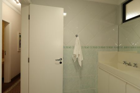 Apartamento à venda com 159m², 3 quartos e 3 vagasBanheiro Social