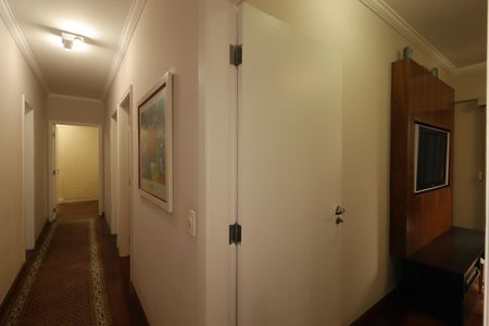 Apartamento à venda com 159m², 3 quartos e 3 vagasCorredor