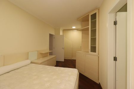 Apartamento à venda com 159m², 3 quartos e 3 vagasSuíte