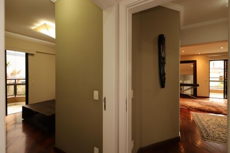 Apartamento à venda com 159m², 3 quartos e 3 vagasCorredor