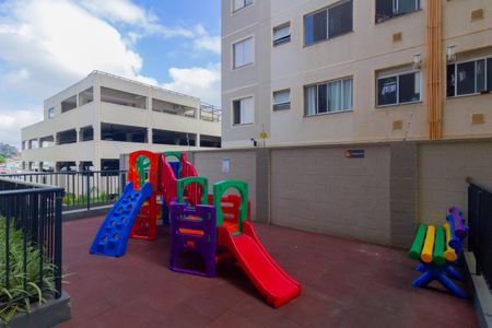 Apartamento para alugar com 46m², 2 quartos e 1 vaga Apartamento para alugar com 46m², 2 quartos e 1 vagaÁrea comum - Playground
