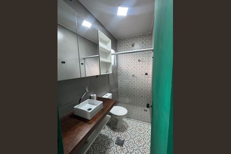 Banheiro de casa para alugar com 2 quartos, 100m² em Castelo, Belo Horizonte