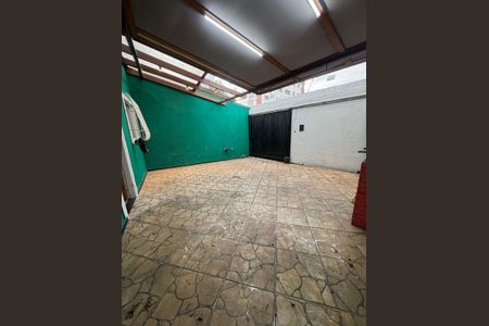 Casa para alugar com 100m², 2 quartos e 2 vagasÁrea externa