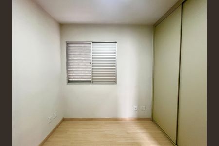 Quarto de casa para alugar com 2 quartos, 100m² em Castelo, Belo Horizonte