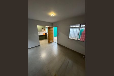 Sala de casa para alugar com 2 quartos, 100m² em Castelo, Belo Horizonte