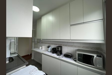 Apartamento para alugar com 65m², 2 quartos e 1 vaga