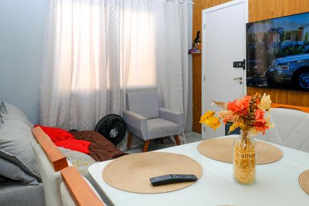 Sala de apartamento para alugar com 1 quarto, 47m² em Heliópolis, Belford Roxo