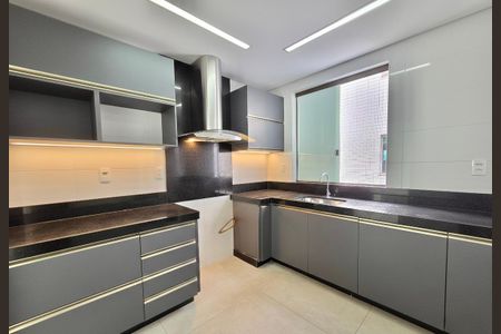 Apartamento à venda com 88m², 3 quartos e 2 vagas Apartamento à venda com 88m², 3 quartos e 2 vagasCozinha