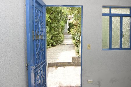 Vista da Sala de casa para alugar com 3 quartos, 90m² em Jardim Dom Jose, Embu das Artes