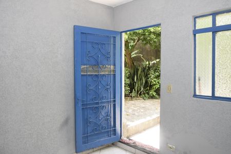 Sala de casa para alugar com 3 quartos, 90m² em Jardim Dom Jose, Embu das Artes