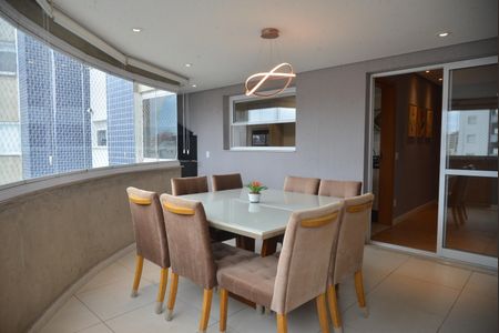 Apartamento à venda com 126m², 3 quartos e 3 vagasVaranda gourmet