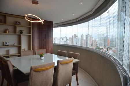 Apartamento à venda com 126m², 3 quartos e 3 vagasVaranda gourmet