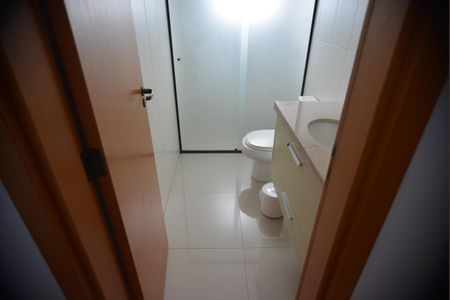 Apartamento à venda com 126m², 3 quartos e 3 vagasBanheiro da Suíte 2