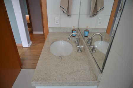 Apartamento à venda com 126m², 3 quartos e 3 vagasBanheiro Social