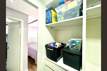 Apartamento para alugar com 83m², 2 quartos e 2 vagas Apartamento para alugar com 83m², 2 quartos e 2 vagasCloset da suíte