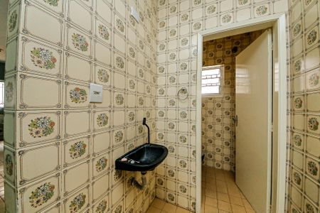 Casa à venda com 250m², 3 quartos e 2 vagasLavabo