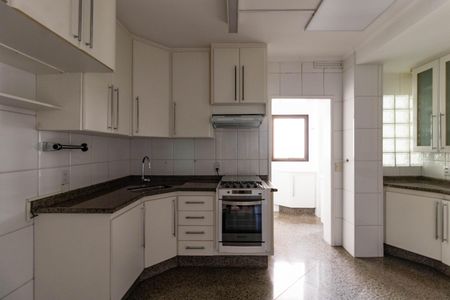 Apartamento para alugar com 118m², 2 quartos e 2 vagasCozinha