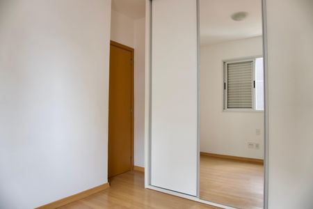 Quarto 1 de apartamento à venda com 2 quartos, 63m² em Sion, Belo Horizonte