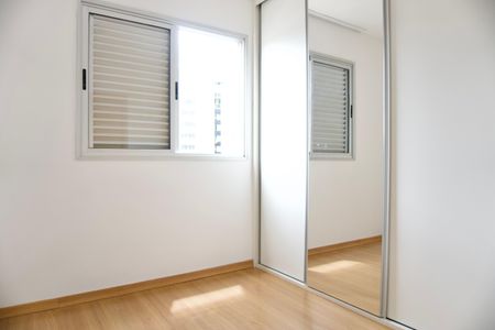 Apartamento à venda com 63m², 2 quartos e 2 vagasSuíte