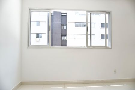 Apartamento à venda com 63m², 2 quartos e 2 vagasSala - Janela