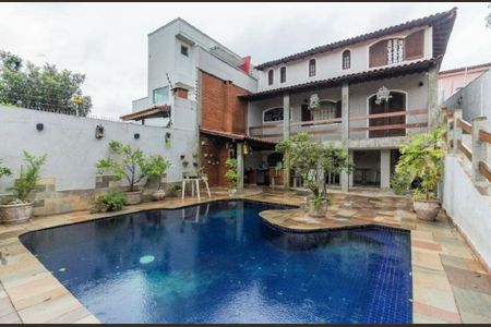 Casa para alugar com 408m², 5 quartos e 2 vagas
