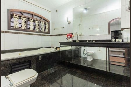Casa para alugar com 5 quartos, 408m² em Sítio do Mandaqui, São Paulo
