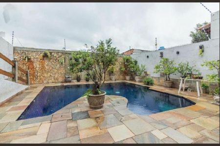 Casa para alugar com 408m², 5 quartos e 2 vagas