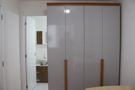 Quarto de apartamento para alugar com 1 quarto, 32m² em Parque Industrial Tomas Edson, São Paulo