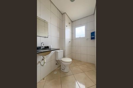 Casa para alugar com 156m², 3 quartos e 1 vaga Casa para alugar com 156m², 3 quartos e 1 vagaBanheiro Social