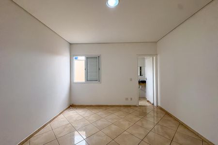Casa para alugar com 156m², 3 quartos e 1 vaga Casa para alugar com 156m², 3 quartos e 1 vagaSuíte