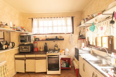 Casa para alugar com 400m², 5 quartos e 4 vagasCozinha 