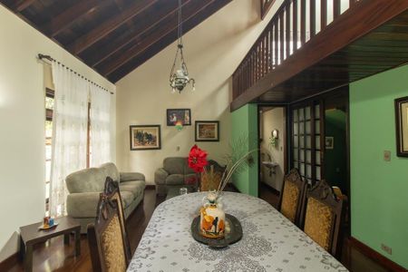 Casa para alugar com 400m², 5 quartos e 4 vagasSala